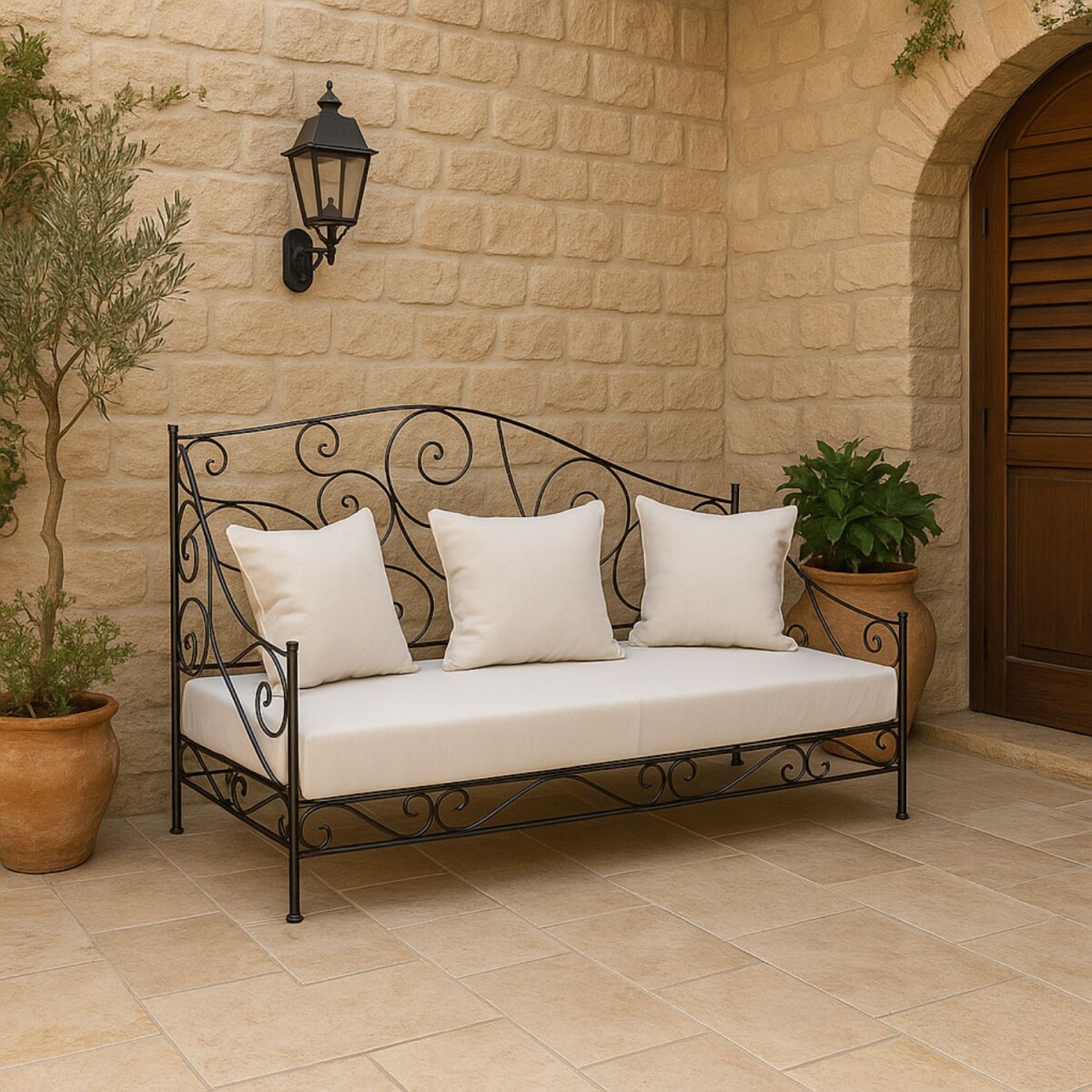 Murcia – Handgefertigtes Eisensofa mit Baumwollpolster