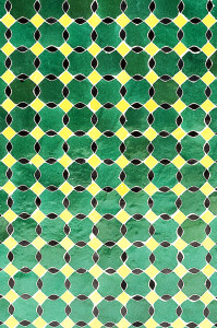 Table en mosaïque marocaine Giralda verte, jaune et...