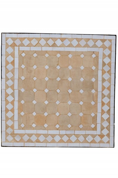 Beige et blanc
